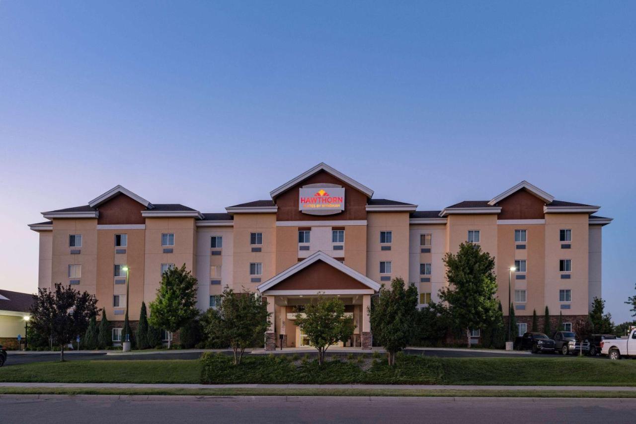 Hawthorn Suites By Wyndham Williston Ngoại thất bức ảnh